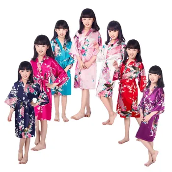 Vairumtirdzniecības Bērna Satīna Kimono Drēbes Meitenēm Sleepwear Pāvs Ziedu Mantija, Spa Kāzas, Dzimšanas dienas Dāvanu L274