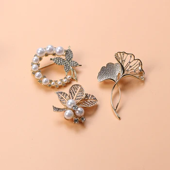 2022 Korejas Pārspīlēti Elegantu Pērle Butterfly Ziedu Broša Pin Broša Sievietes, Meitenes Modes Apģērbu Apdare, Rotaslietas, Dāvanas,